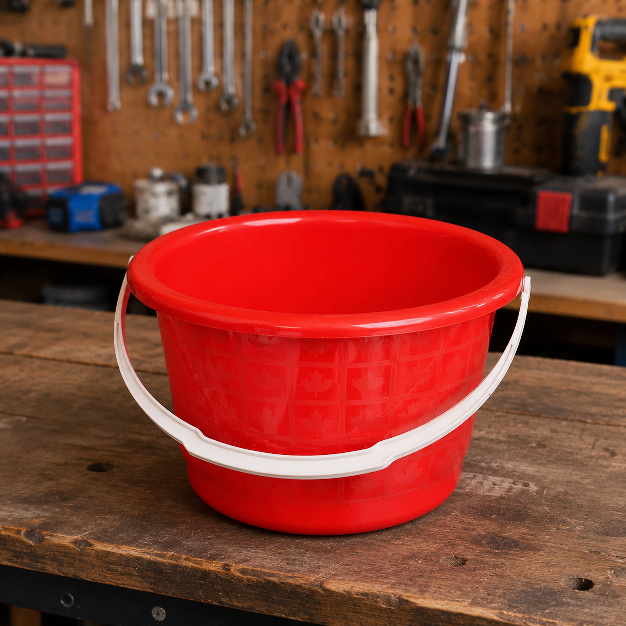 2L Cylindrical Car Wash Bucket, General Purpose Cleaning Pail with Synthetic Material, Garden & Window Buckets